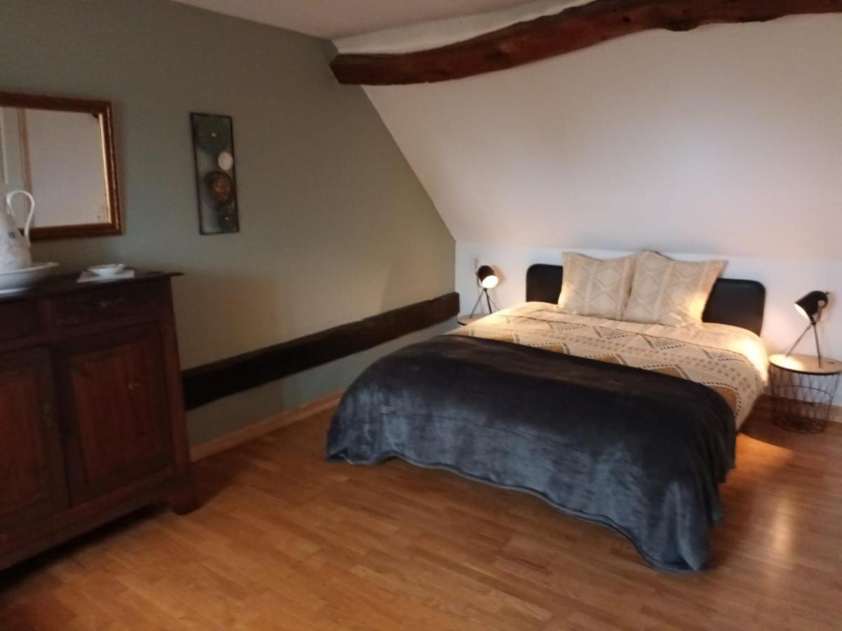 Chambre Dhotes B&B Le Figuier Benayes Room photo